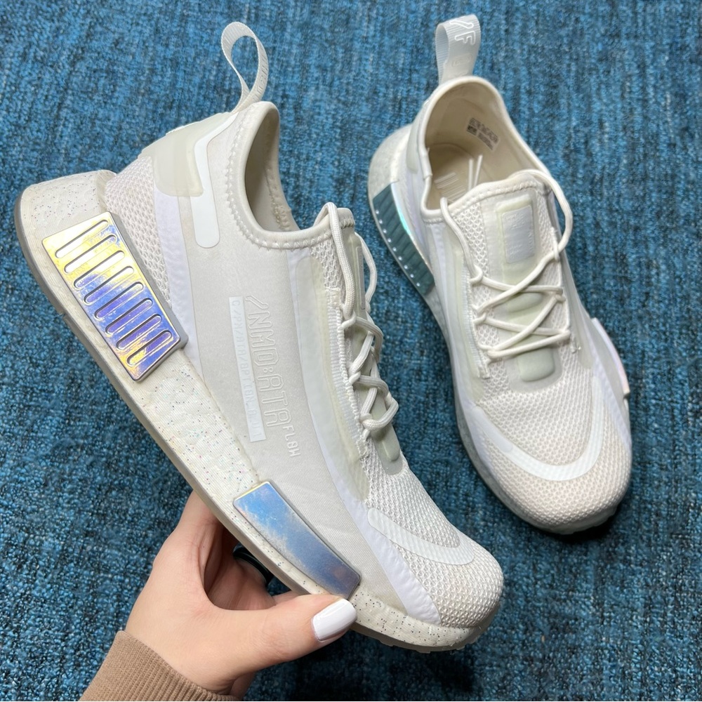 Adidas NMD R1 Spectoo Sneakers in White Iridescent Glitter Women's 7.5 Shoes